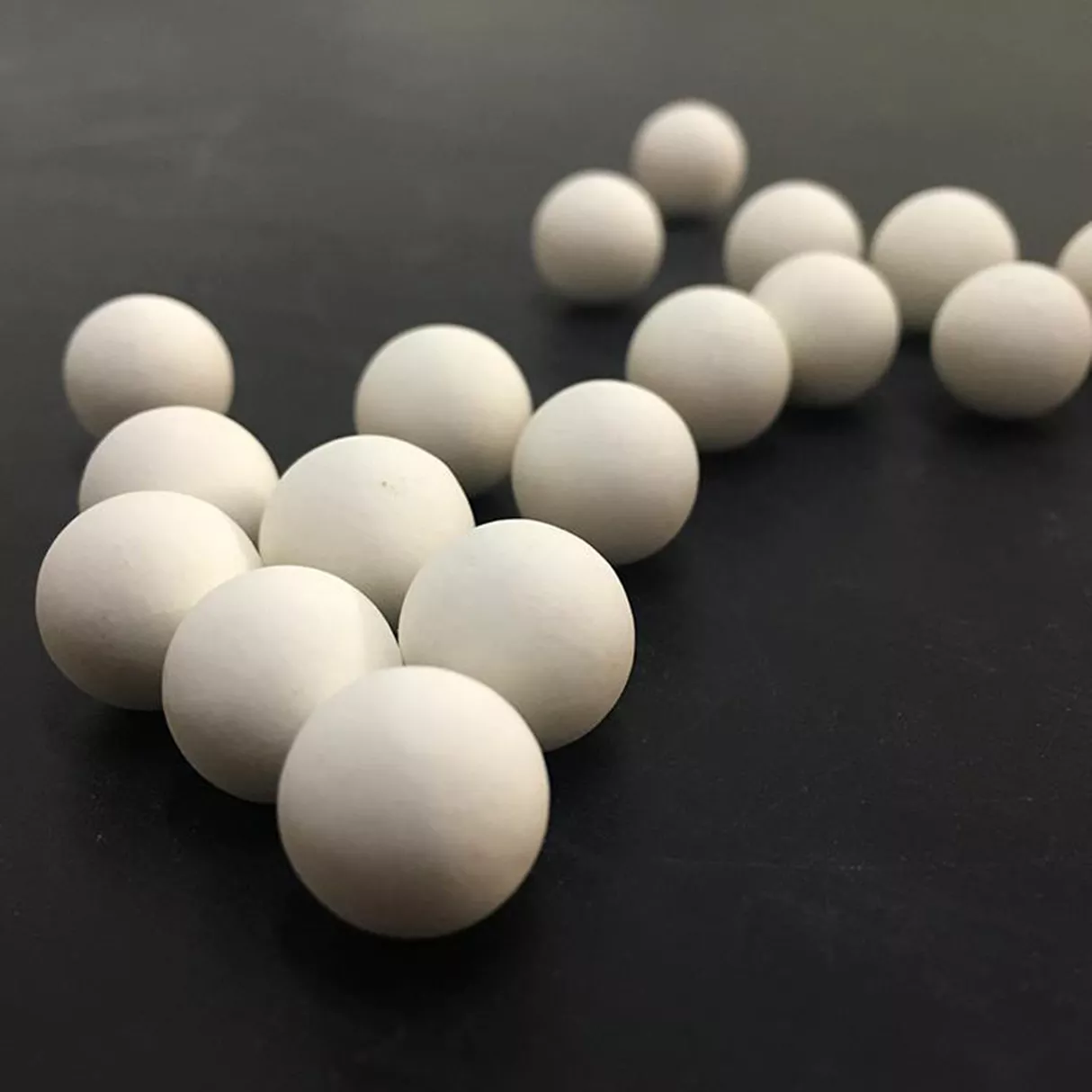 Are Ceramic Alumina Balls Non-Magnetic?